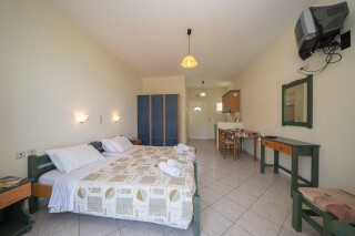 accommodation milos studios bedroom amenities